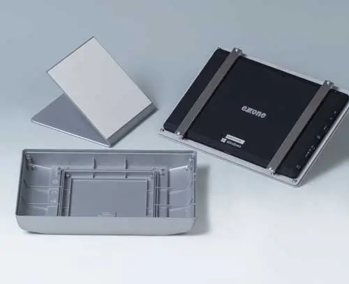 Assembling of displays