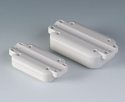 Concave recess on the rear of the enclosure, ideal for mounting on tubes/round profiles